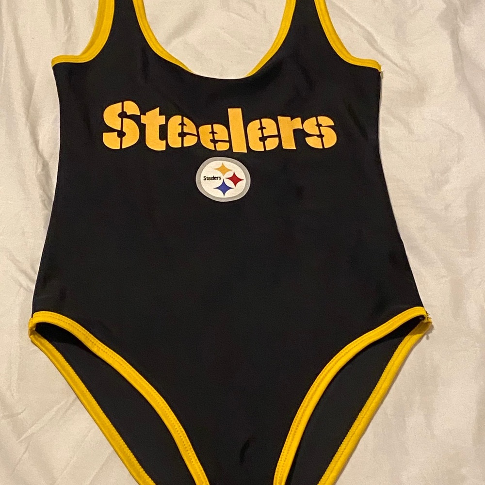 Steelers fan alert 🚨 spandex low back bodysuit